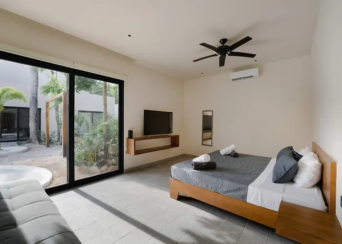 6br Luxury Perla With 2 Pools & Game